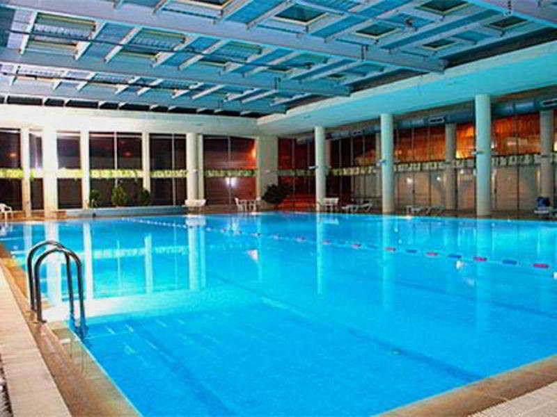 Quality Inn Tripoli Екстериор снимка